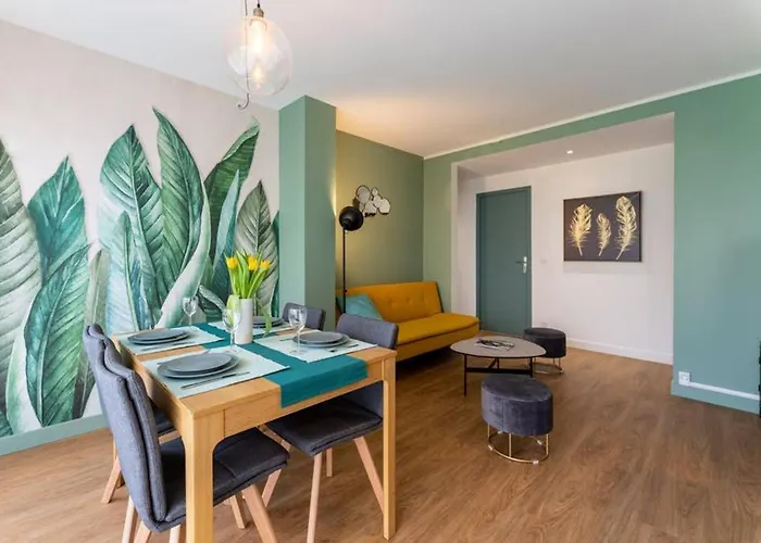 Le Romanesque Apartment *